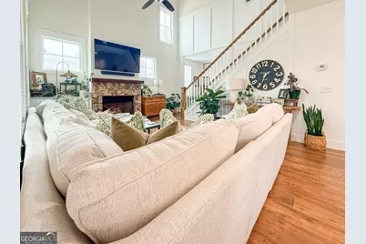 225 E Underwood Street, Cleveland, GA 30528 - Photo 4