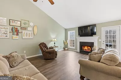 256 Jacob Drive, Hoschton, GA 30548 - Photo 4