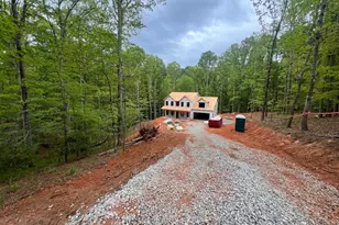 539 N Falling Water Dr, Demorest, GA 30535 - Photo 2