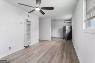462 Whitehall Ter SW, Atlanta, GA 30312 - Photo 2