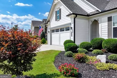 215 Silver Court, Hoschton, GA 30548 - Photo 6