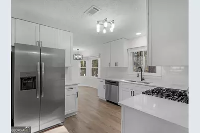 8228 Lullwater Court, Jonesboro, GA 30236 - Photo 12