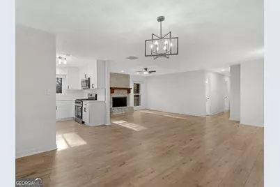 8228 Lullwater Court, Jonesboro, GA 30236 - Photo 6