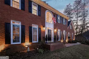 1728 Barrington Cir, Marietta, GA 30062 - Photo 1