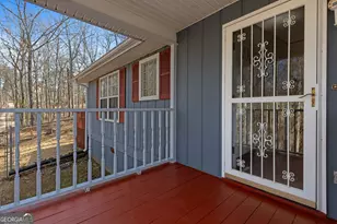 6449 Paradise Point Rd, Flowery Branch, GA 30542 - Photo 6