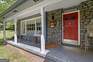1033 Davenport Cir, Powder Springs, GA 30127 - Photo 2