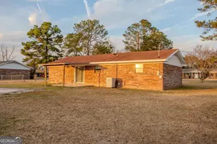 121 Trapper Trail, Blackshear, GA 31516 - Photo 4