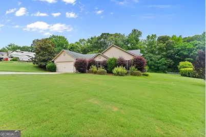 226 Falling Leaf Lane, Winder, GA 30680 - Photo 2