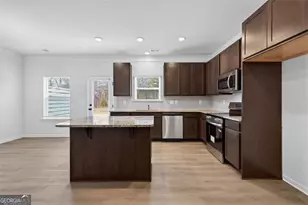 48 Alameda St, Loganville, GA 30052 - Photo 2