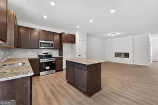 48 Alameda St, Loganville, GA 30052 - Photo 6