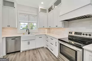 311 Peachtree St, Saint Simons, GA 31522 - Photo 8