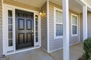 946 Damson Tr, Hampton, GA 30228 - Photo 4