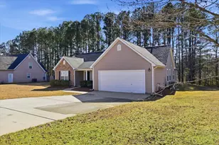 946 Damson Tr, Hampton, GA 30228 - Photo 2