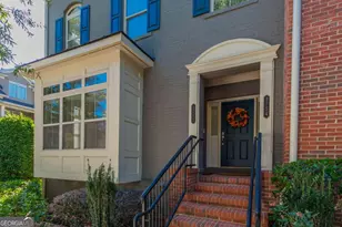 2752 Wander Ln, Alpharetta, GA 30022 - Photo 2