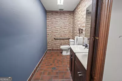 215 NW Main Street, Vidalia, GA 30474 - Photo 18