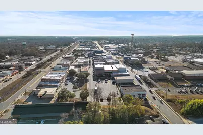 215 NW Main Street, Vidalia, GA 30474 - Photo 8