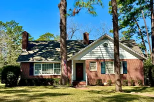 1613 Camellia Dr, Waycross, GA 31501 - Photo 2