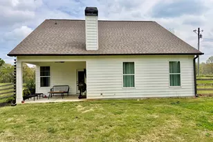 1924 Lou Gurley Rd, Bowersville, GA 30516 - Photo 6