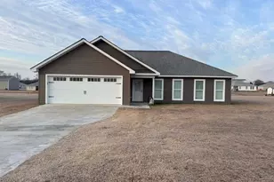 1052 Field St, Dudley, GA 31022 - Photo 1