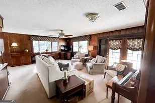 223 N Lake Dr, Sylvania, GA 30467 - Photo 6