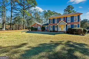 214 Willowcrest Way, Lagrange, GA 30240 - Photo 2