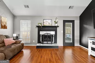 90 Hollow Oaks Ct, Newnan, GA 30263 - Photo 8