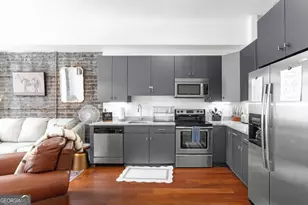 310 W Broughton St, Savannah, GA 31401 - Photo 2