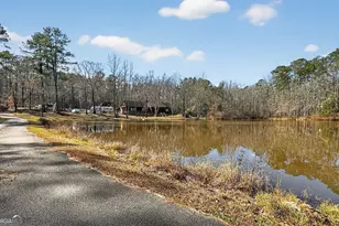 261 McIntosh Cir, Jackson, GA 30233 - Photo 12