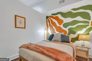 310 W Broughton St, Savannah, GA 31401 - Photo 8