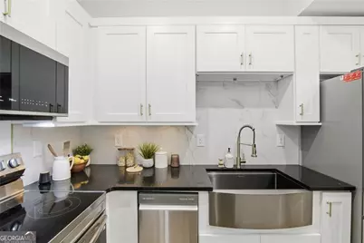 6305 Shannon Parkway #UNIT 115, Union City, GA 30291 - Photo 4