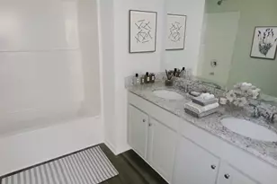 404 Oakwood Dr NW, Milledgeville, GA 31061 - Photo 12