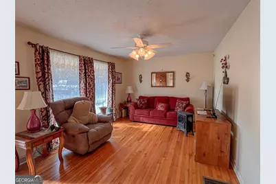 104 Ridgedale Drive, Warner Robins, GA 31088 - Photo 2