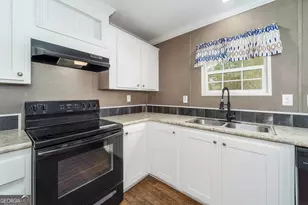 6911 Old Hortense Rd, Hortense, GA 31543 - Photo 16