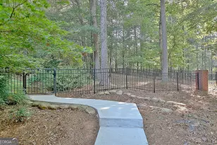 300 Broadmoor Dr, Fayetteville, GA 30215 - Photo 10