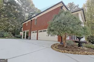 300 Broadmoor Dr, Fayetteville, GA 30215 - Photo 12