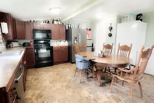 225 Jasper St, Jasper, GA 30139 - Photo 6