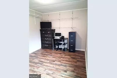 2732 Village Green Lane, Macon, GA 31206 - Photo 8