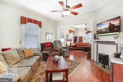 661 E Plum Street, Jesup, GA 31546 - Photo 10