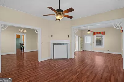 661 E Plum Street, Jesup, GA 31546 - Photo 22