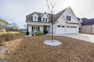 901 Falkirk Dr, Warner Robins, GA 31088 - Photo 2