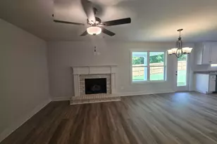 28 Vesta Ct, Winder, GA 30680 - Photo 2