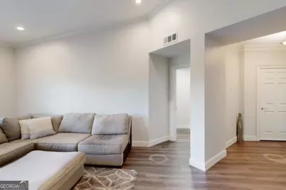 3275 Lenox Road NE #APT 413, Atlanta, GA 30324 - Photo 14