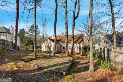 2001 Stone Forest Drive, Lawrenceville, GA 30043 - Photo 32