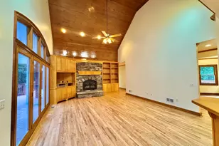 1310 Deerwood Dr, Madison, GA 30650 - Photo 8