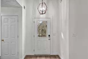 192 Duncans Mill Dr, Locust Grove, GA 30248 - Photo 4