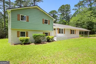 223 Pinehaven Dr, Lagrange, GA 30240 - Photo 2