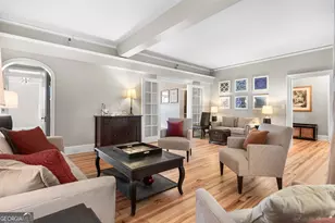 24 E Liberty St, Savannah, GA 31401 - Photo 4