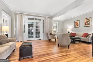 24 E Liberty St, Savannah, GA 31401 - Photo 8