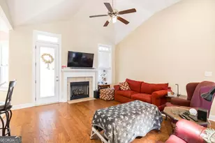 206 Londe Ln, Perry, GA 31069 - Photo 8