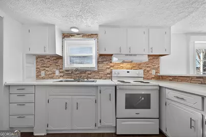 133 Princeton Drive NE, Milledgeville, GA 31061 - Photo 16